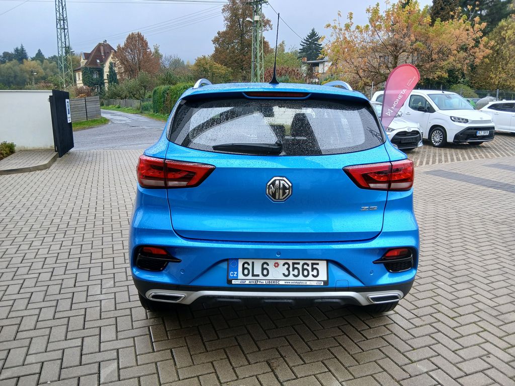 MG ZS