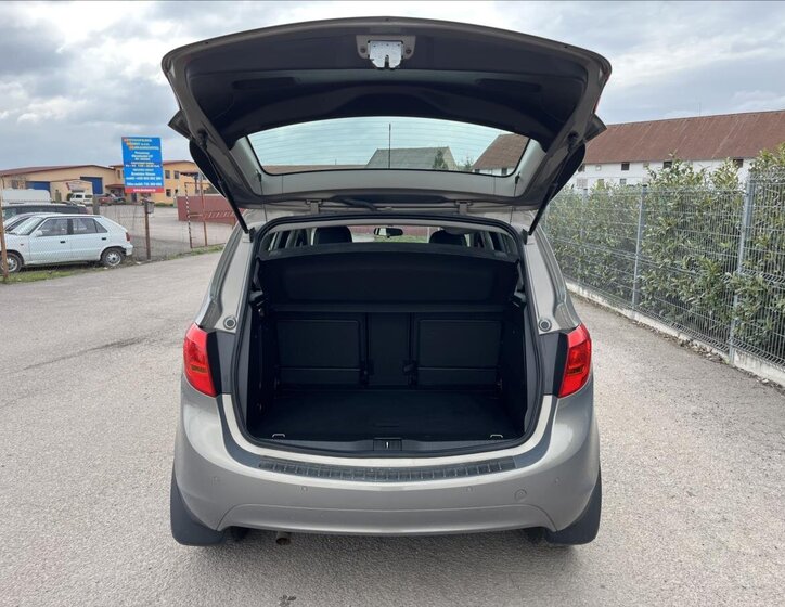 Opel Meriva MPV 1,4 l 88 kw