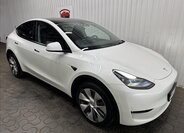Tesla Model Y 12