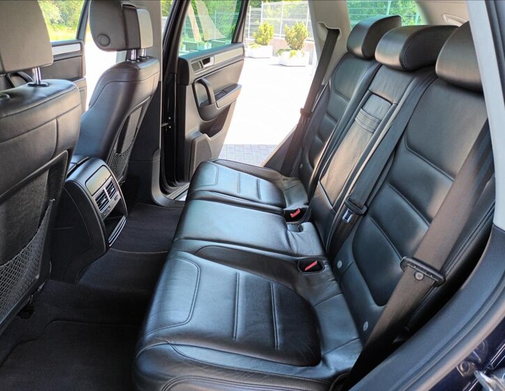 Volkswagen Touareg SUV / Terénní 3,0 l 176 kw