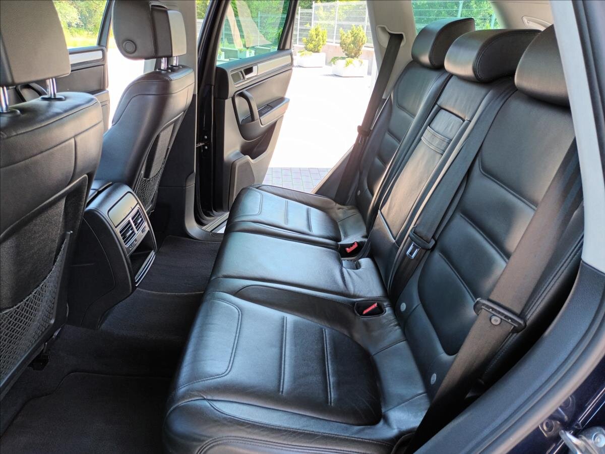 Volkswagen Touareg SUV / Terénní 3,0 l 176 kw