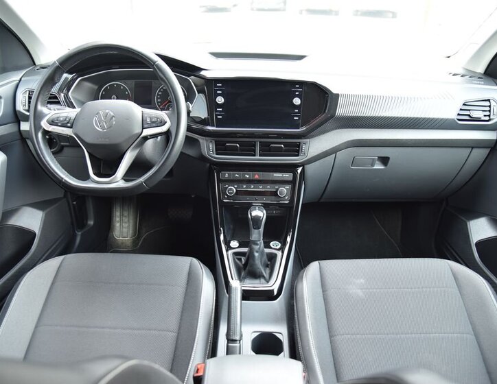 Volkswagen T-Cross SUV / Terénní 1,5 l 110 kw