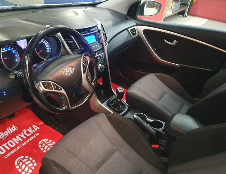 Hyundai i30 Kombi 1,6 l 88 kw