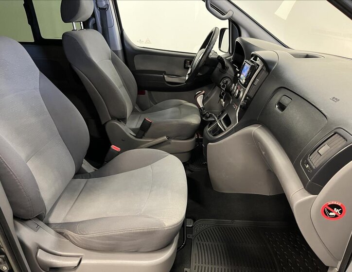 Hyundai H 1 MPV 2,5 l 125 kw