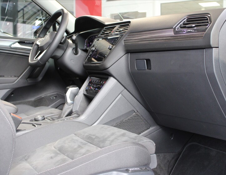 Volkswagen Tiguan 26