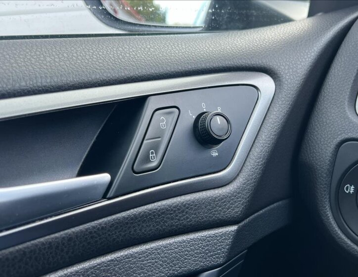 Volkswagen Golf Hatchback 1,2 l 77 kw