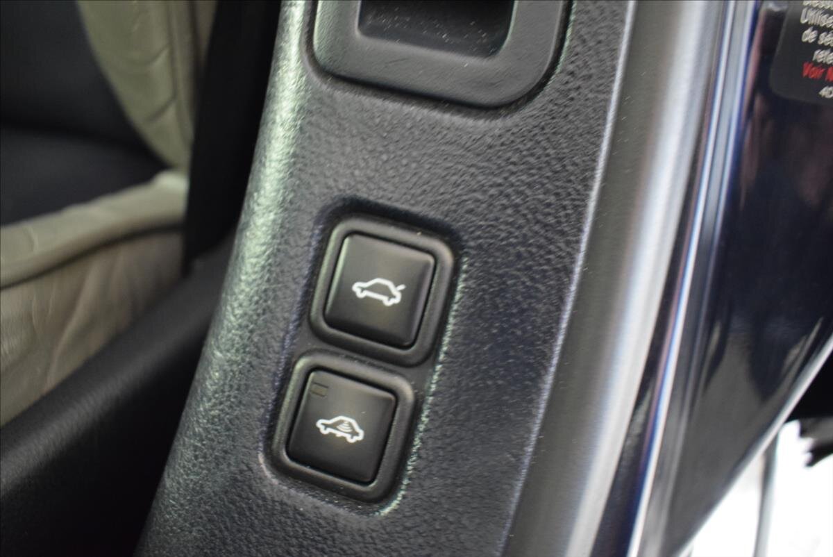 Audi S8 Sedan / Limuzína 4,2 l 265 kw