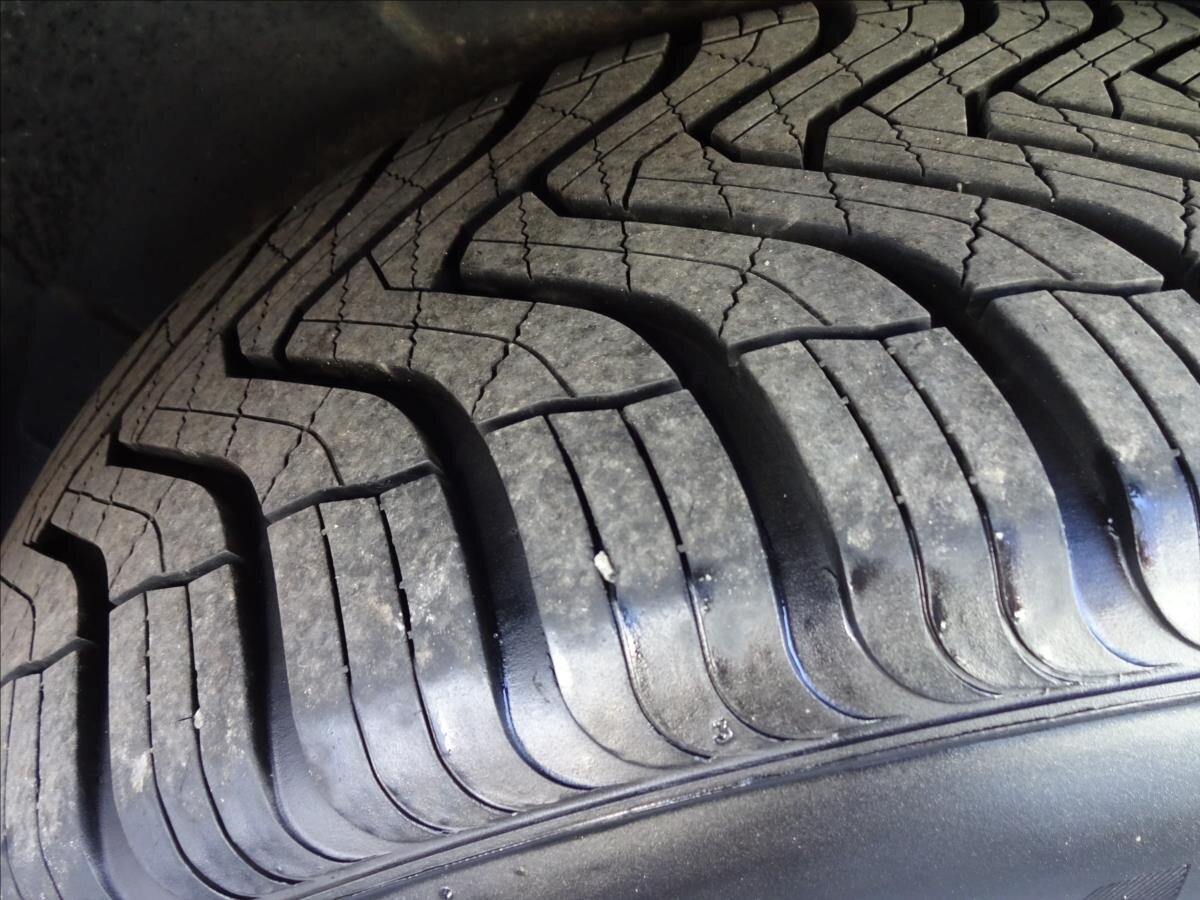 Hyundai Santa Fe SUV / Terénní 2,2 l 114 kw