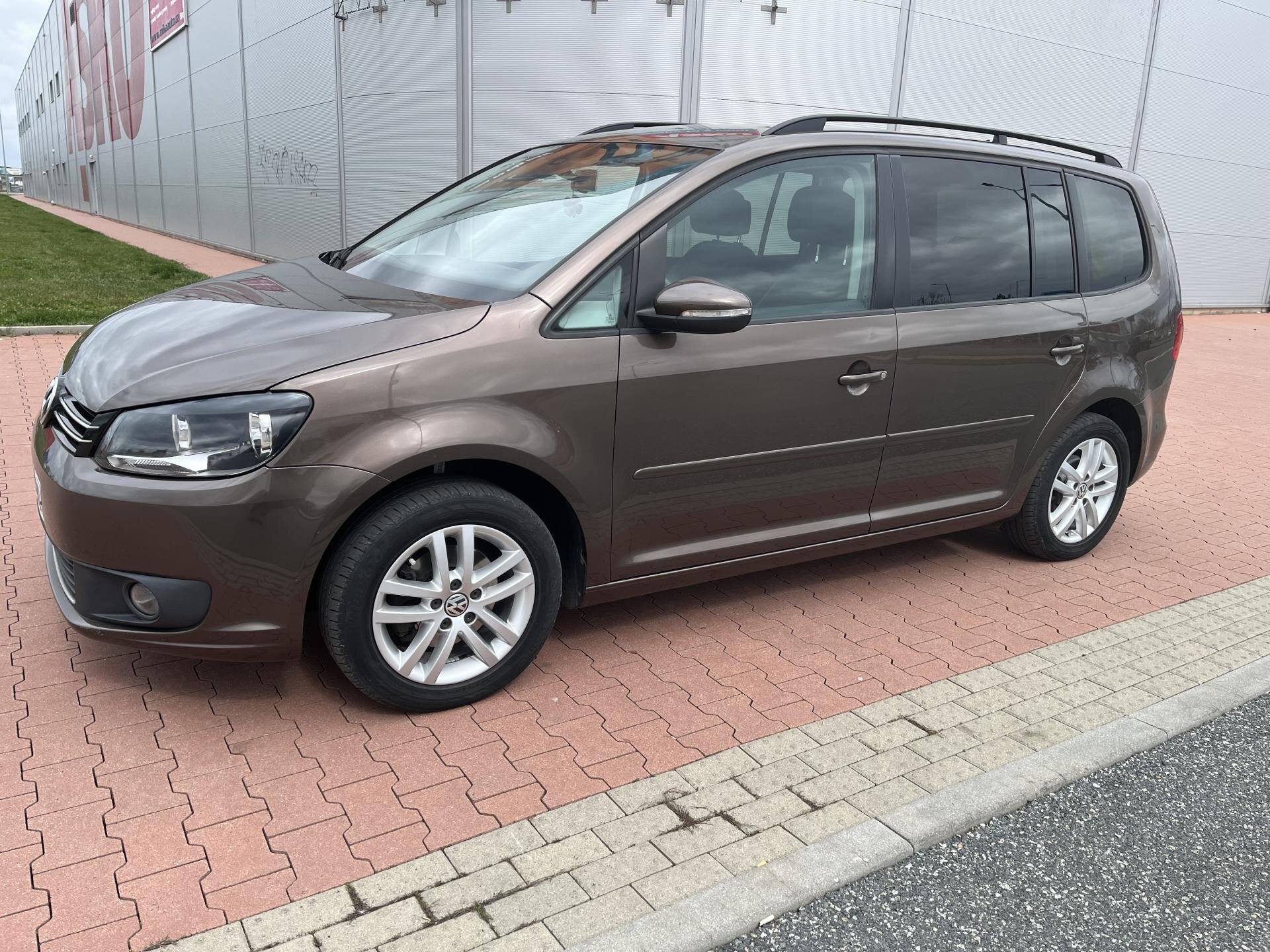 Volkswagen Touran Ostatní 1,2 l 77 kw