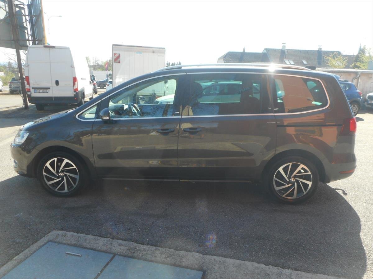 Volkswagen Sharan Kombi 2,0 l 110 kw