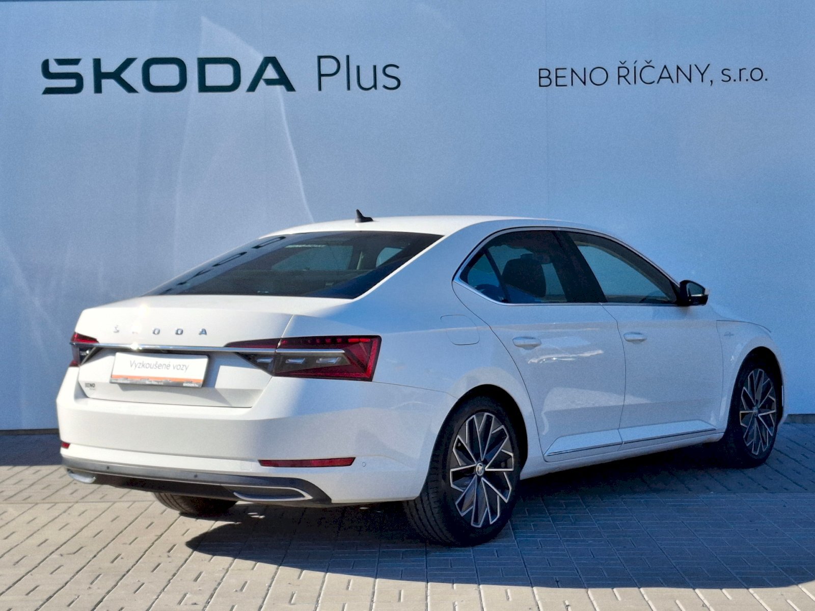 Škoda Superb Sedan / Limuzína 2,0 l 110 kw