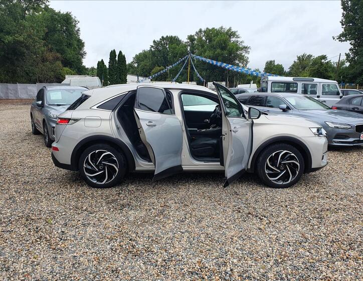 DS Automobiles DS7 Crossback 18