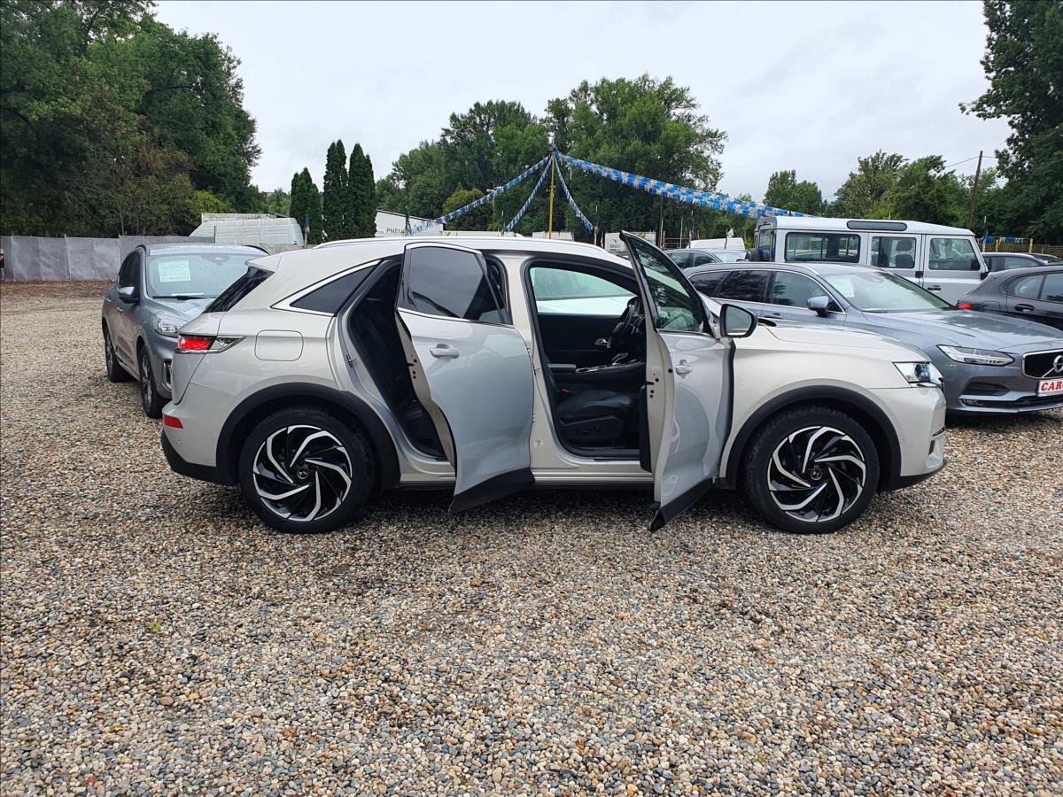 DS Automobiles DS7 Crossback