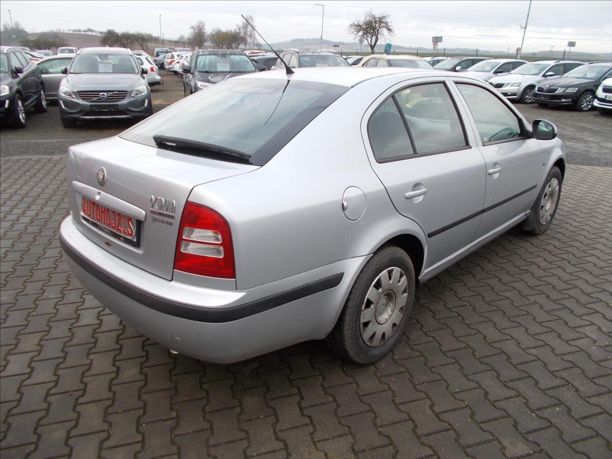 Škoda Octavia Sedan / Limuzína 1,9 l 74 kw
