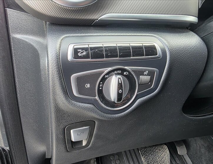 Mercedes-Benz Třídy V Kombi 2,1 l 140 kw