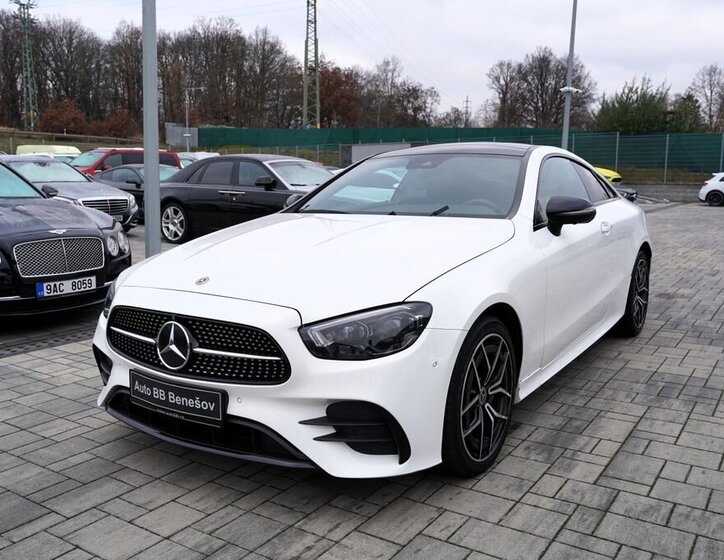 Mercedes-Benz Třídy E 2