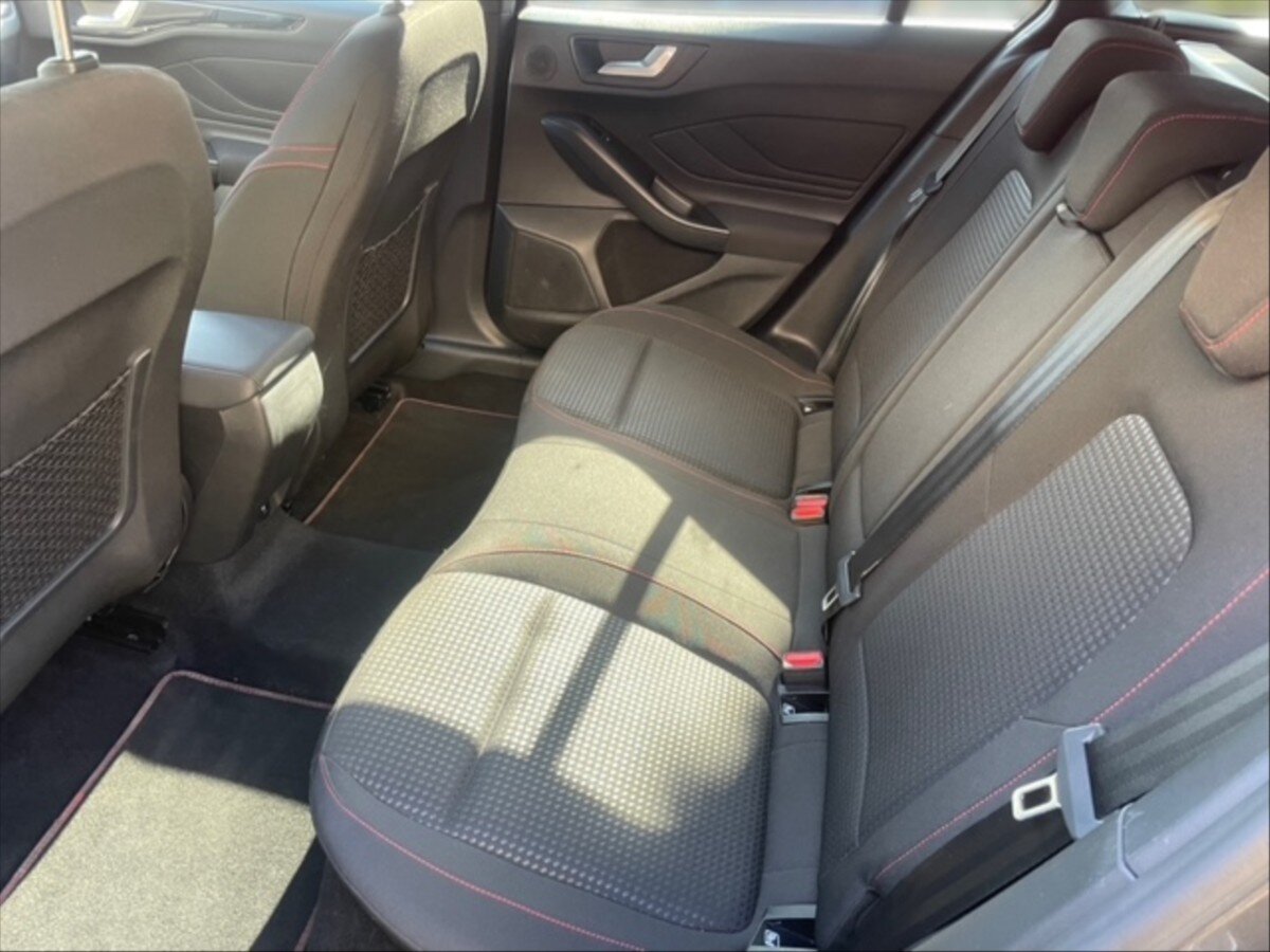 Ford Focus Kombi 999,0 114 kw