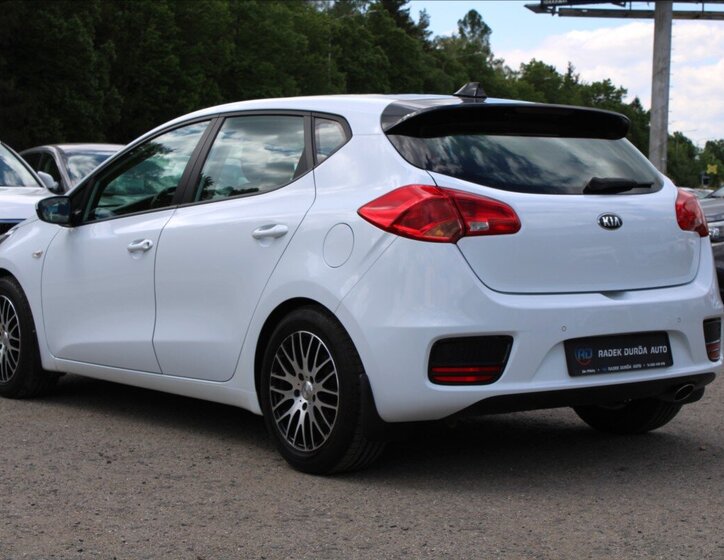 KIA Ceed Hatchback 1,4 l 73 kw