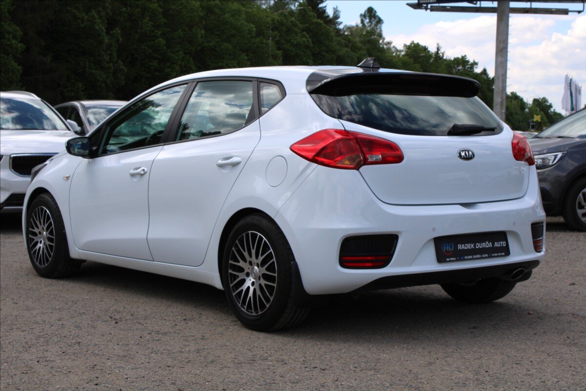 KIA Ceed Hatchback 1,4 l 73 kw