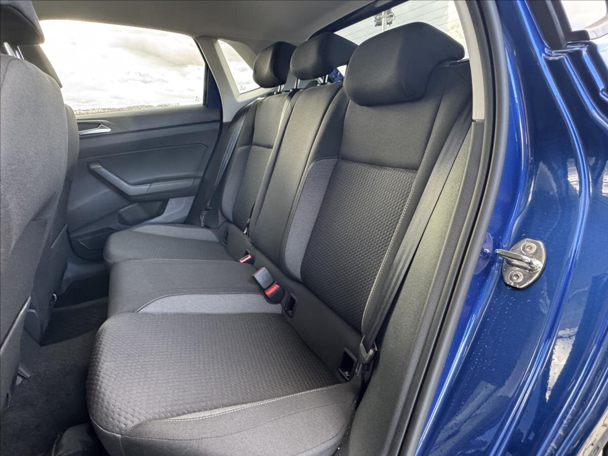 Volkswagen Polo Hatchback 999,0 70 kw