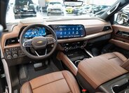 Chevrolet Suburban SUV 6,2 l 313 kw