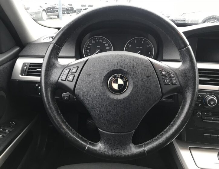 BMW Řada 3 Kombi 2,0 l 105 kw