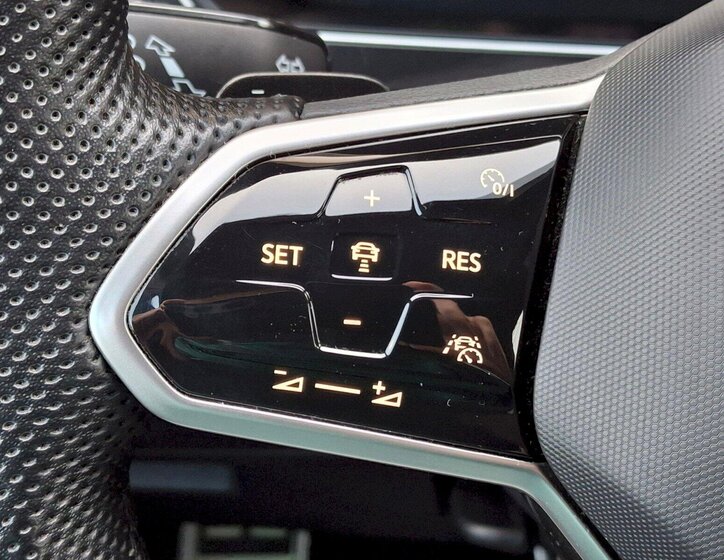 Volkswagen Tiguan SUV / Terénní 2,0 l 180 kw