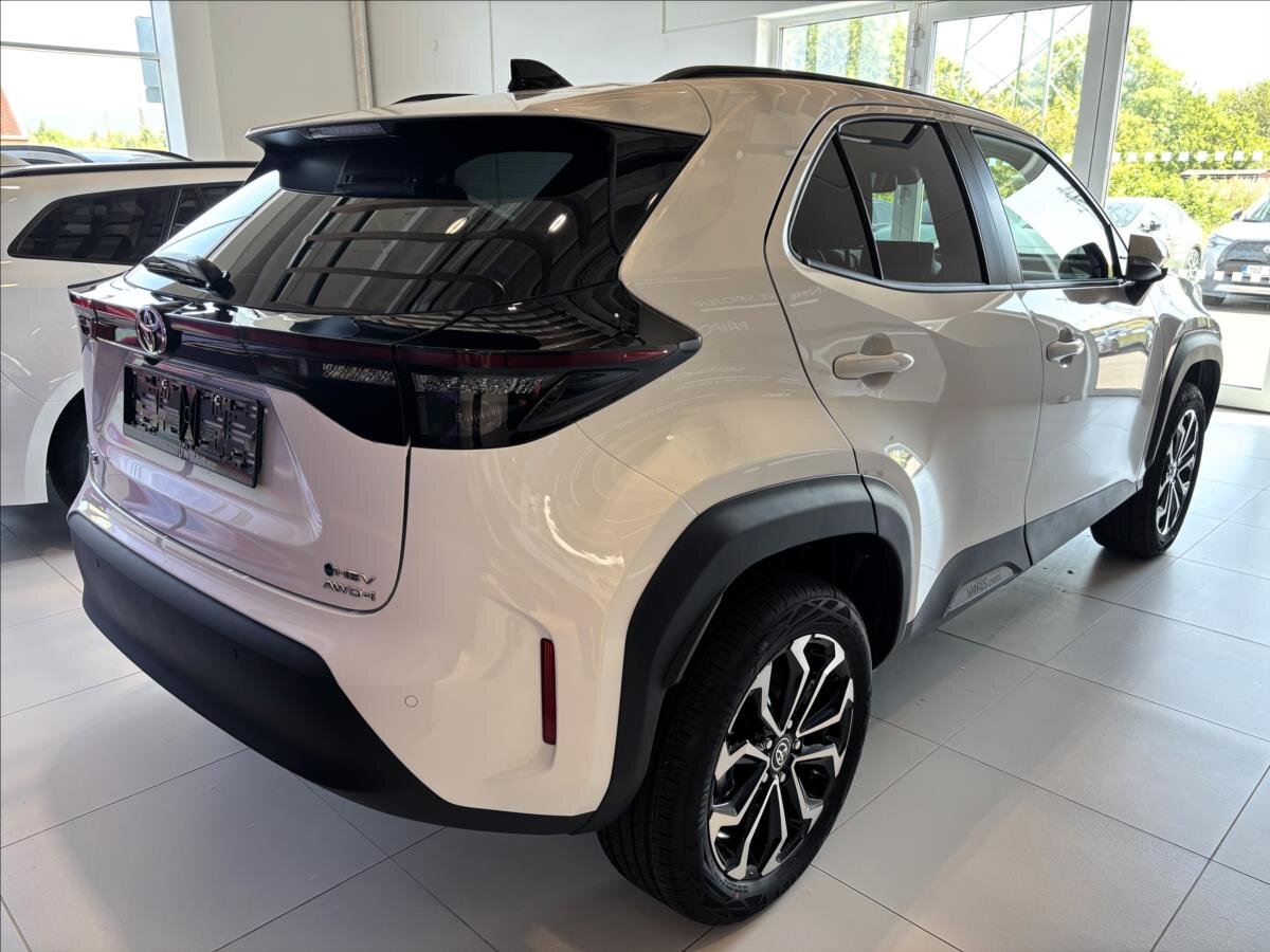 Toyota Yaris Cross SUV 1,5 l 85 kw