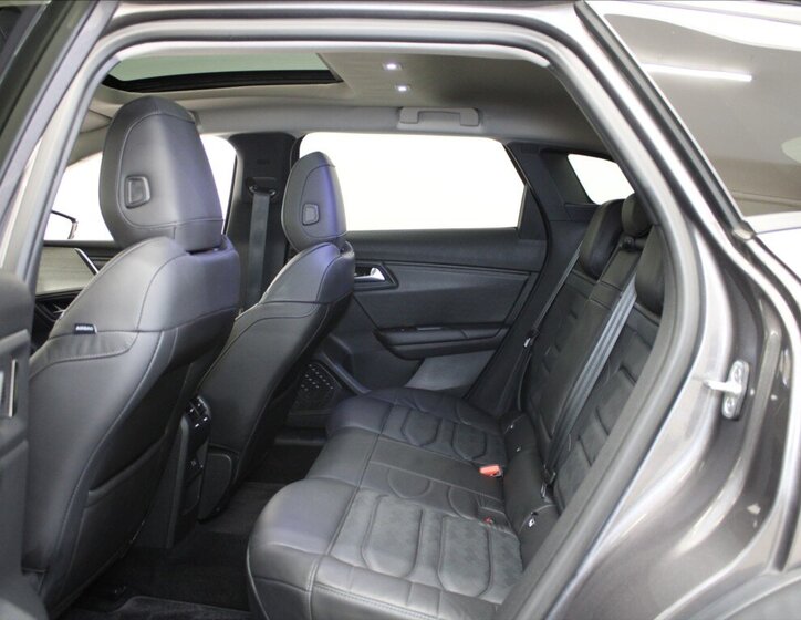 Citroën C5 X Kombi 1,6 l 165 kw