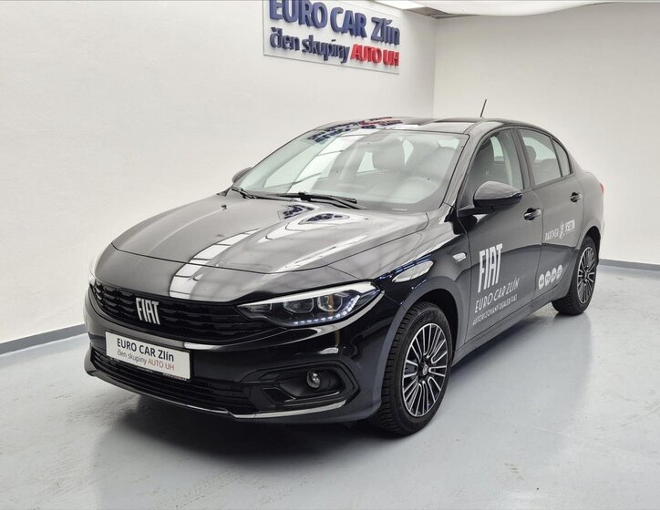 Fiat Tipo Sedan / Limuzína 999,0 73 kw