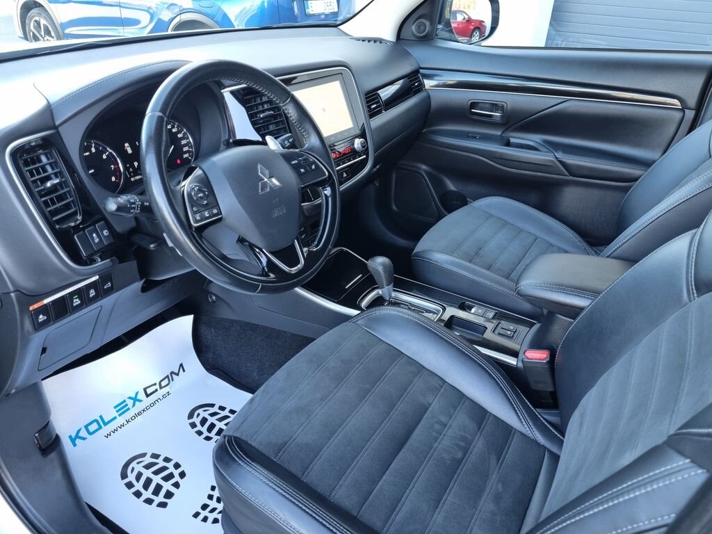 Mitsubishi Outlander SUV / Terénní 2,0 l 110 kw
