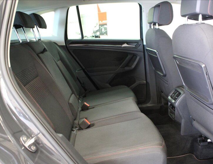 Volkswagen Tiguan SUV 2,0 l 137 kw