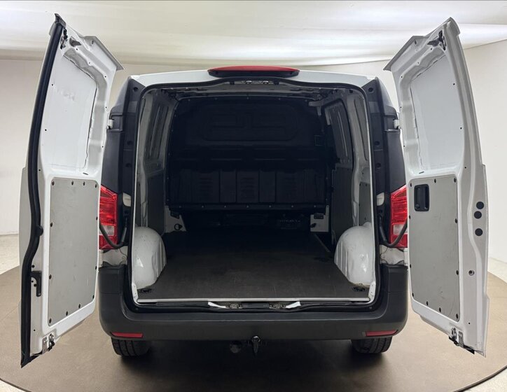 Mercedes-Benz Vito Skříň 1,6 l 65 kw