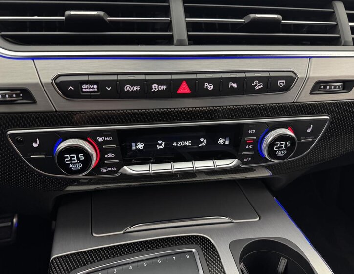 Audi SQ7 SUV / Terénní 4,0 l 320 kw