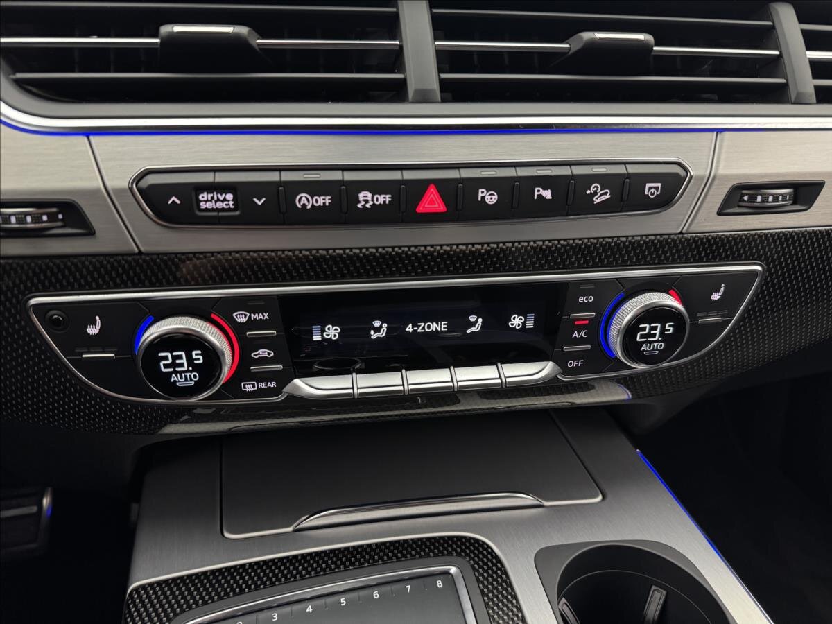 Audi SQ7 SUV / Terénní 4,0 l 320 kw