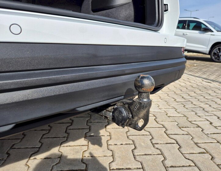 Škoda Karoq SUV / Terénní 1,5 l 110 kw