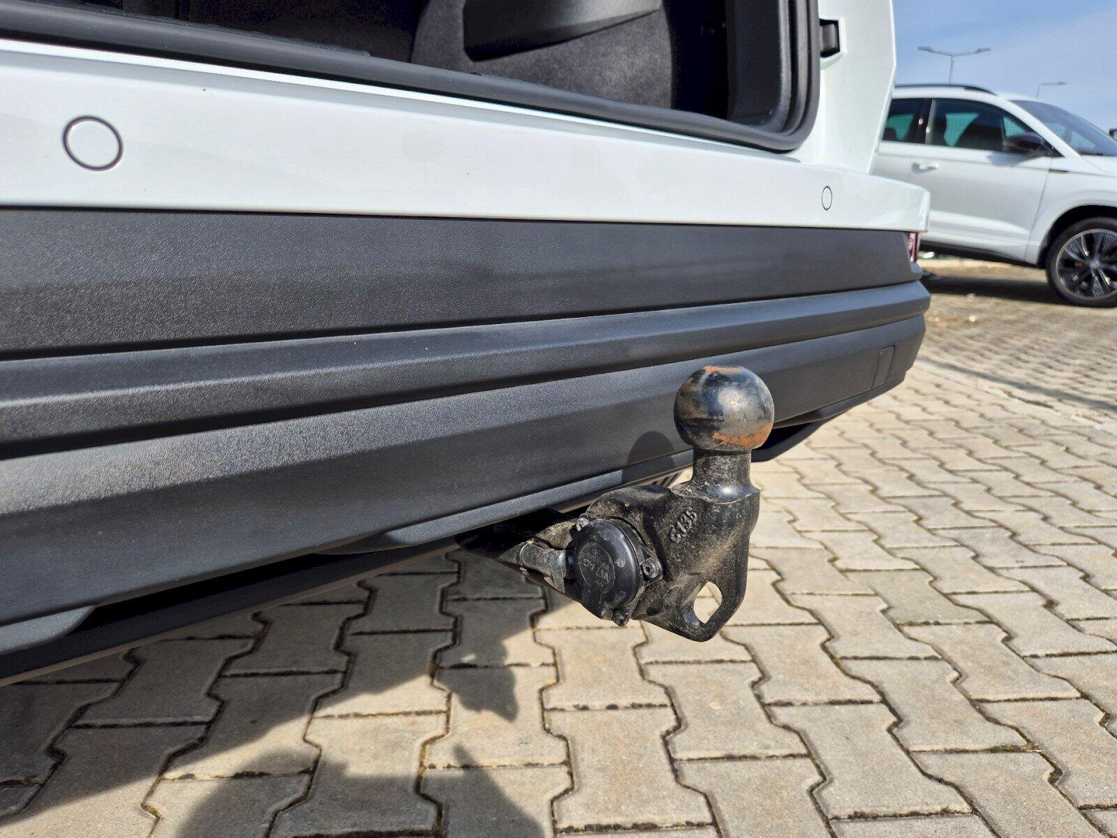 Škoda Karoq SUV / Terénní 1,5 l 110 kw