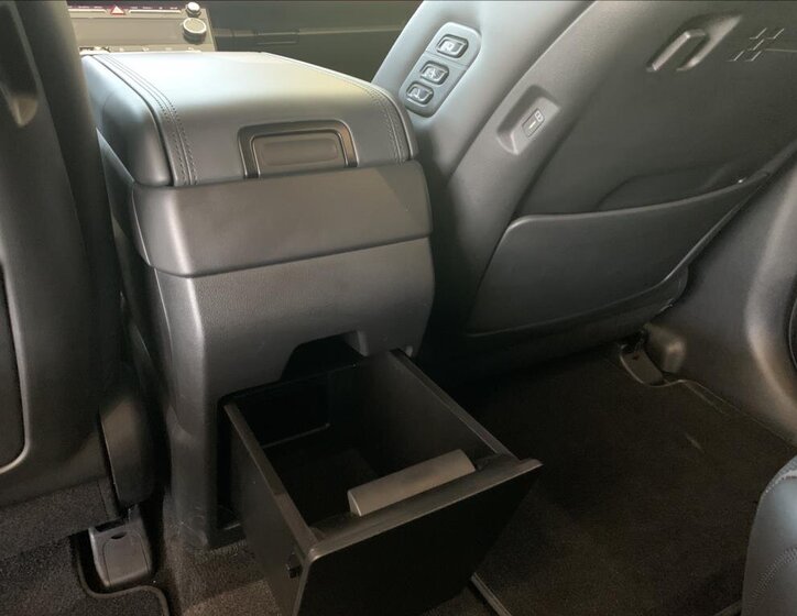 Hyundai Santa Fe SUV 1,6 l 178 kw