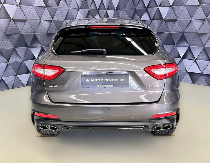 Maserati Levante SUV / Terénní 3,0 l 316 kw