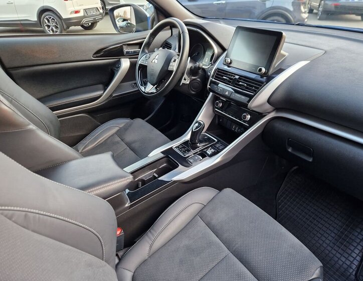 Mitsubishi Ostatní SUV / Terénní 2,4 l 138 kw