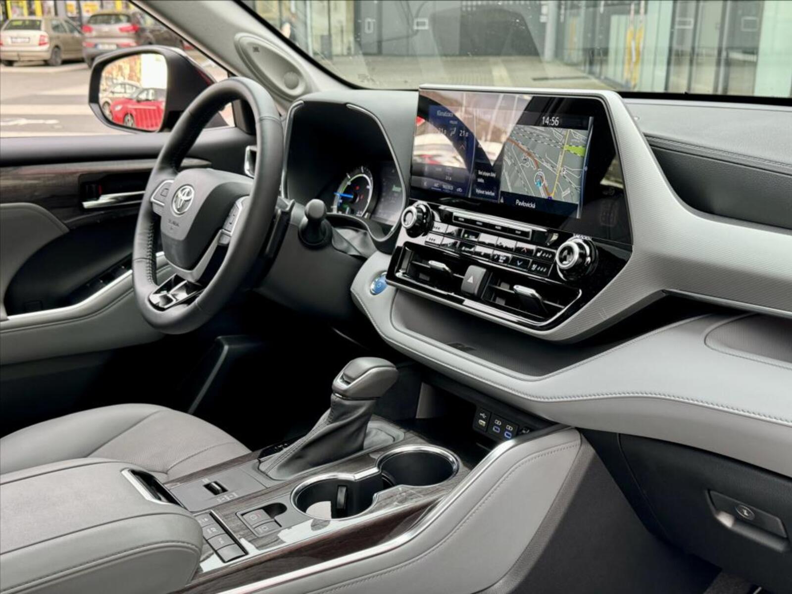 Toyota Highlander 25