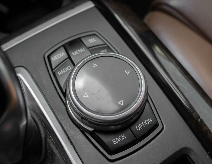 BMW X5 SUV 3,0 l 280 kw