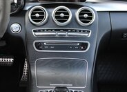 Mercedes-Benz Třídy C Sedan / Limuzína 3,0 l 270 kw