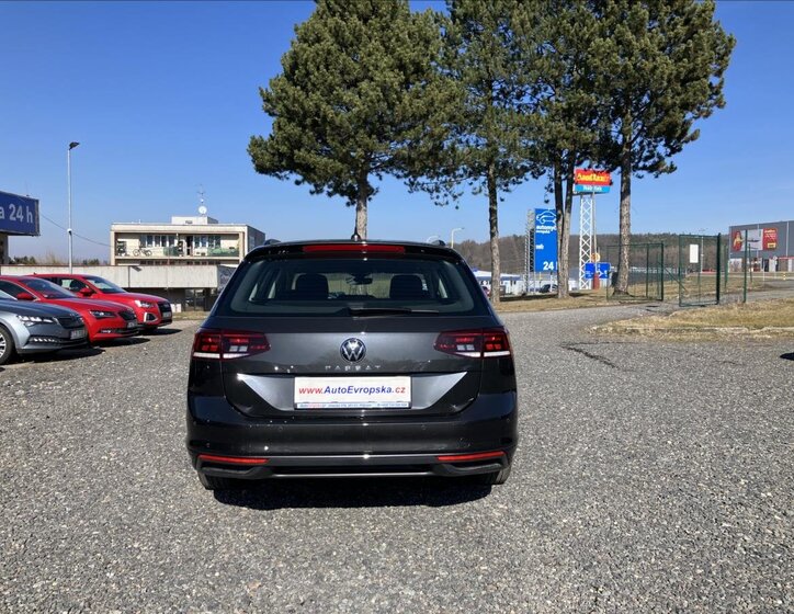 Volkswagen Passat Kombi 2,0 l 110 kw