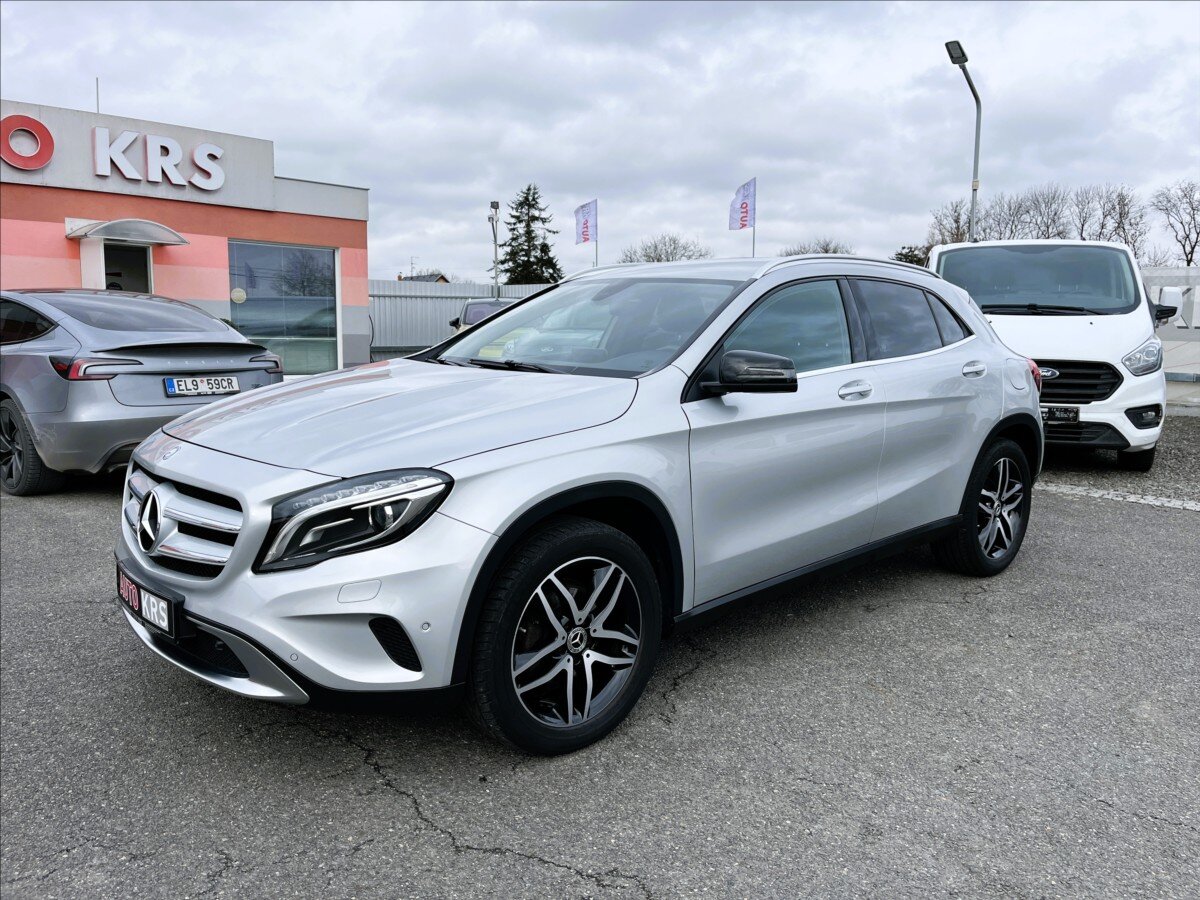 Mercedes-Benz GLA Hatchback 1,6 l 115 kw