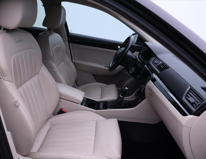 Škoda Superb Kombi 2,0 l 140 kw