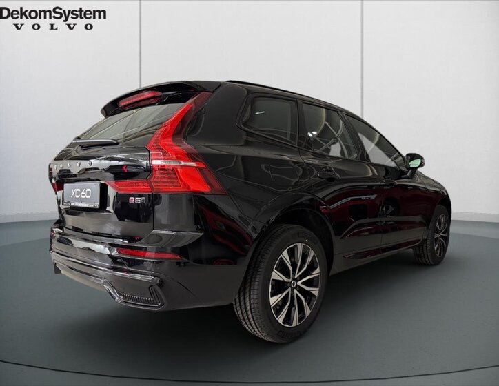 Volvo XC60 SUV / Terénní 2,0 l 184 kw