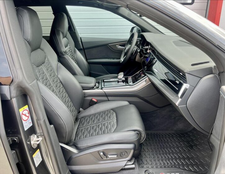 Audi RS Q8 SUV / Terénní 4,0 l 441 kw