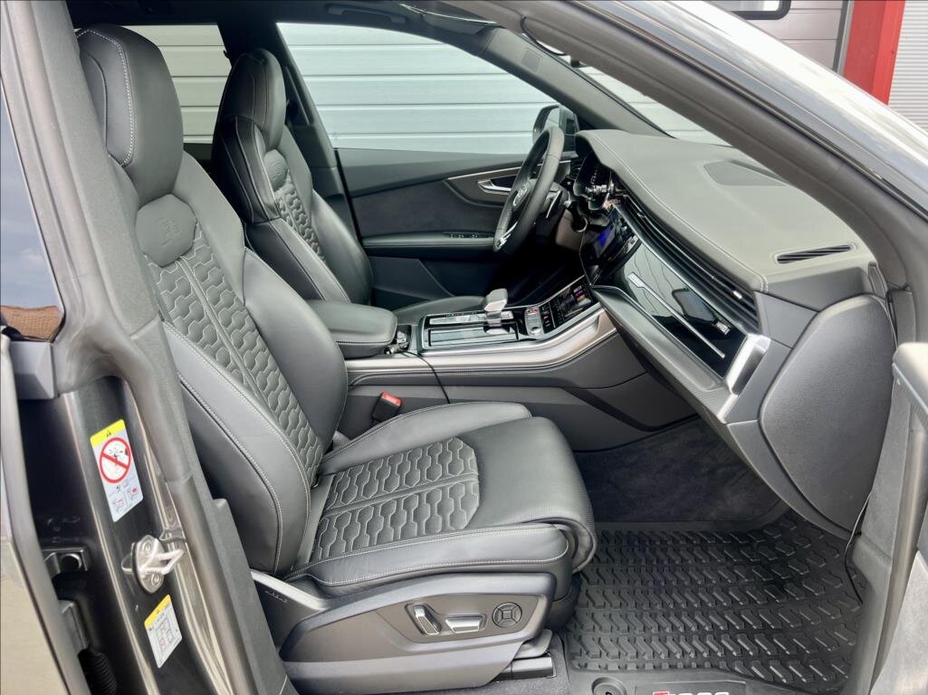 Audi RS Q8 SUV / Terénní 4,0 l 441 kw