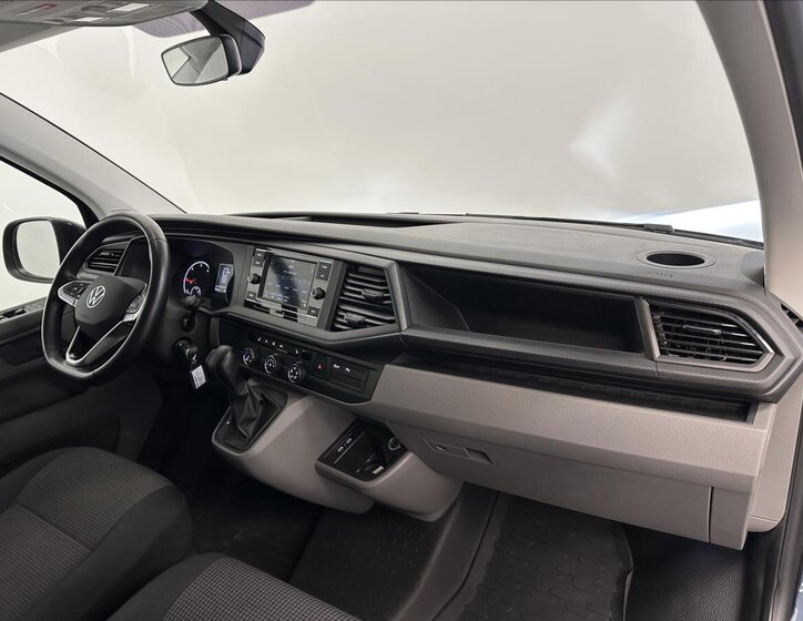 Volkswagen Transporter 23